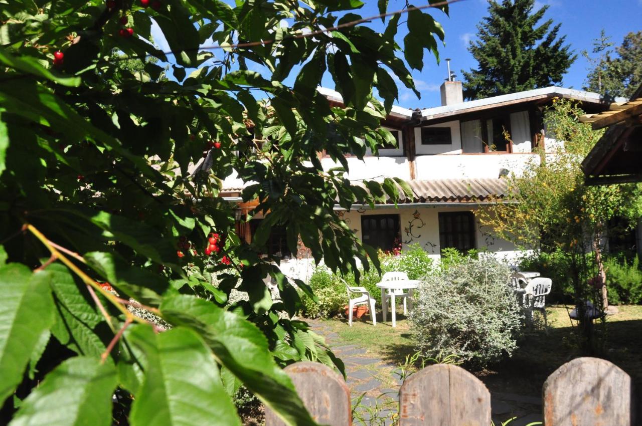 La Casa Del Arbol - Hostel El Bolsón Exterior foto
